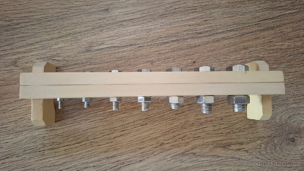 Montessori A280 stojan se šrouby varianta A - 2