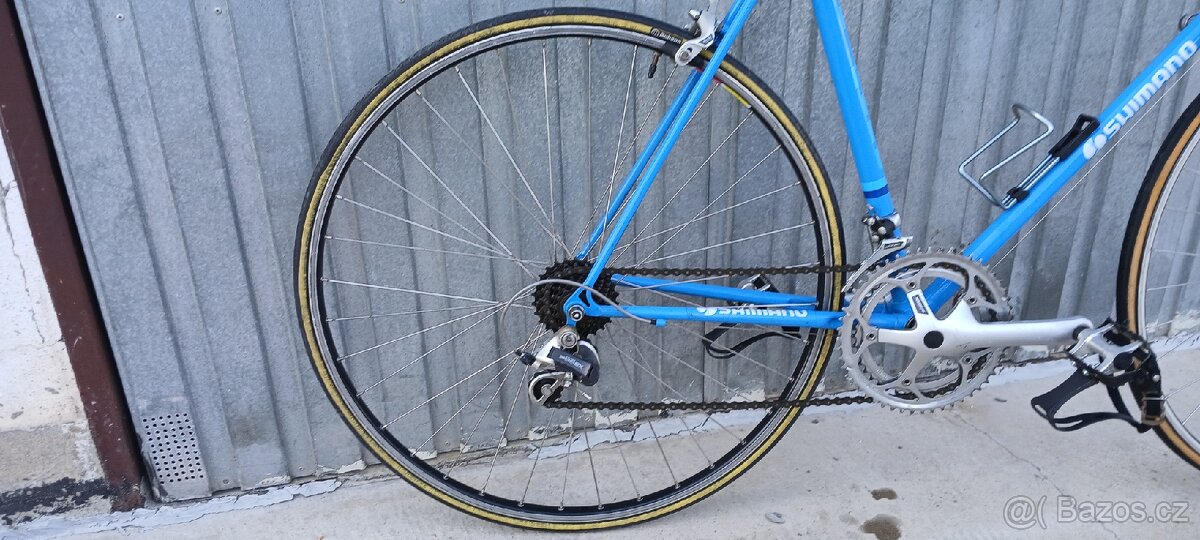 Silniční kolo styl Favorit, velikost rámu 53,5 cm - 2