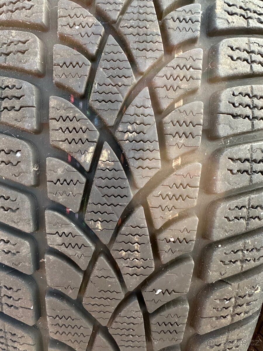 Zimní pneu DUNLOP WINTER SPORT 215/60/R17 C - 2