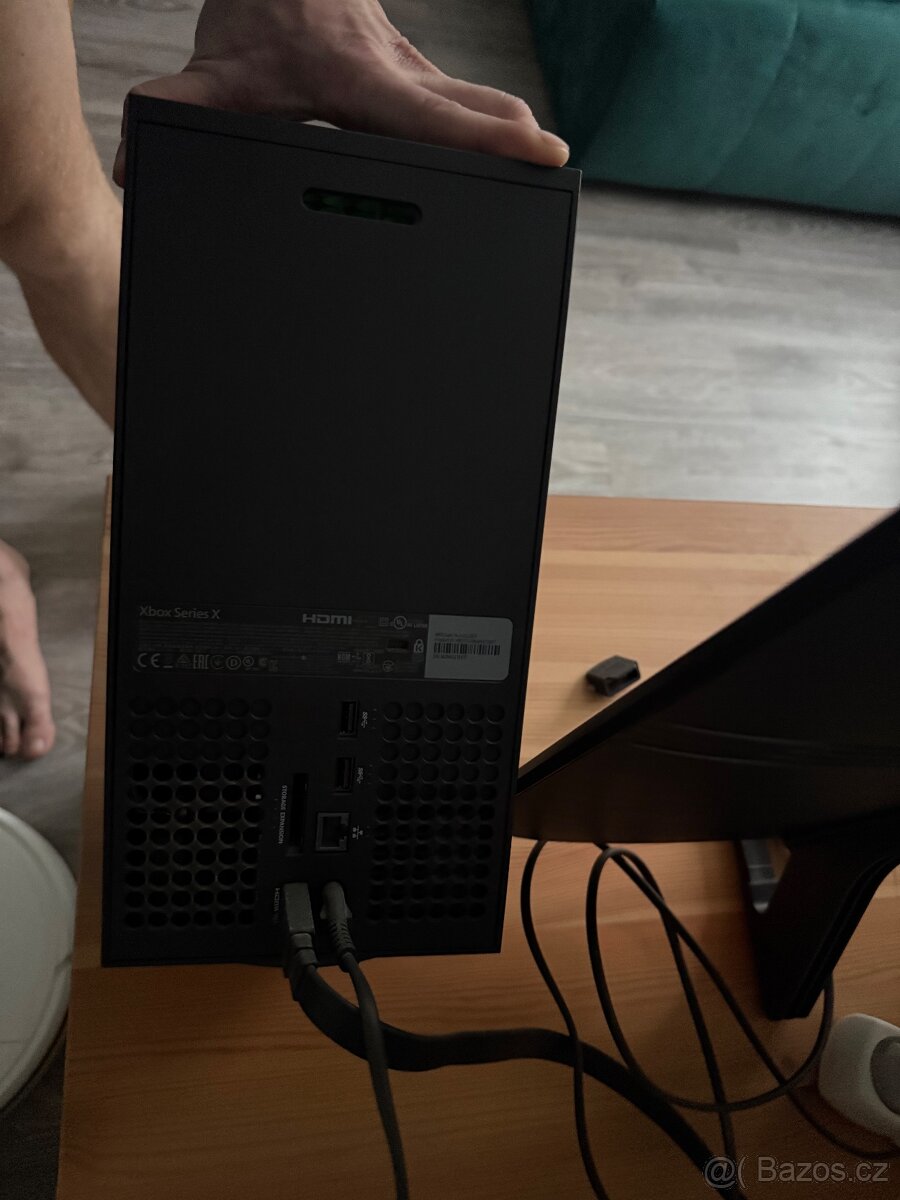 XBOX series X 1TB 2 Ovladače - 2