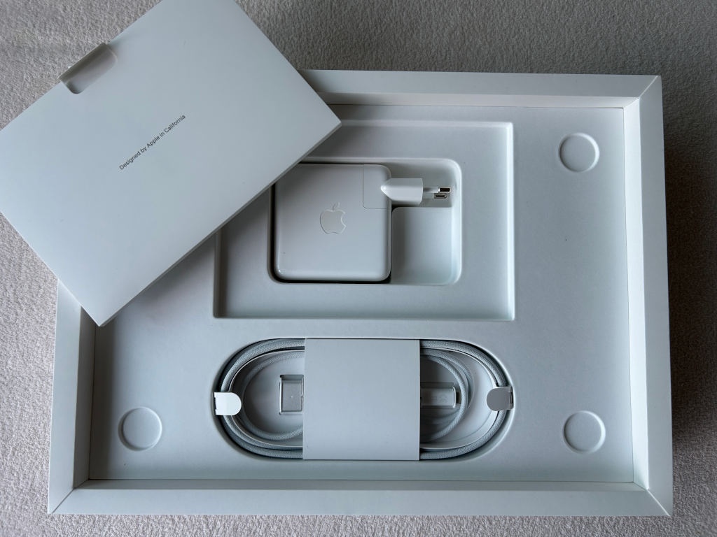 MacBook Pro M1 - 16 GB RAM, 512 GB SSD - 2