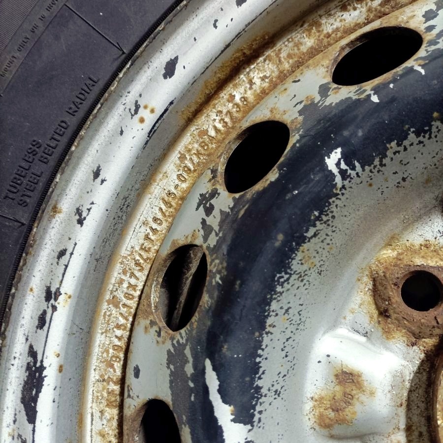 16" plechová kola – 5x139,7 – KIA Sorento Disky: Plechové - 2