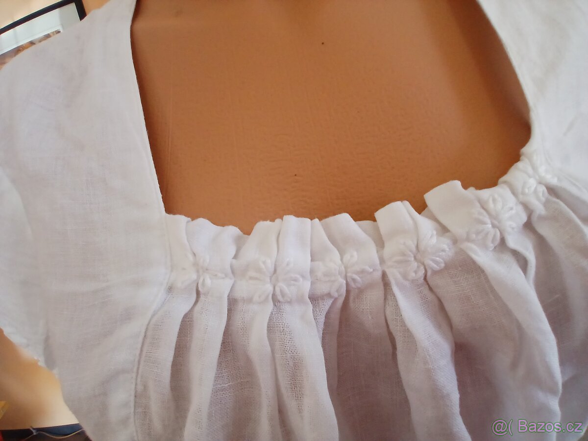Krátká halenka Hess ke kroji vel.40 - 2