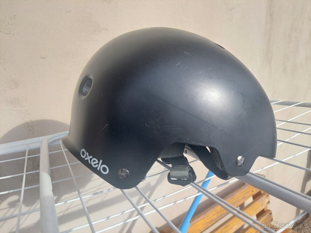 Skateboard helma - 2