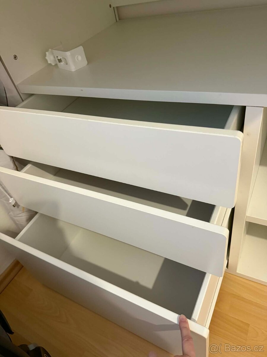 Přebalovací pult - 2