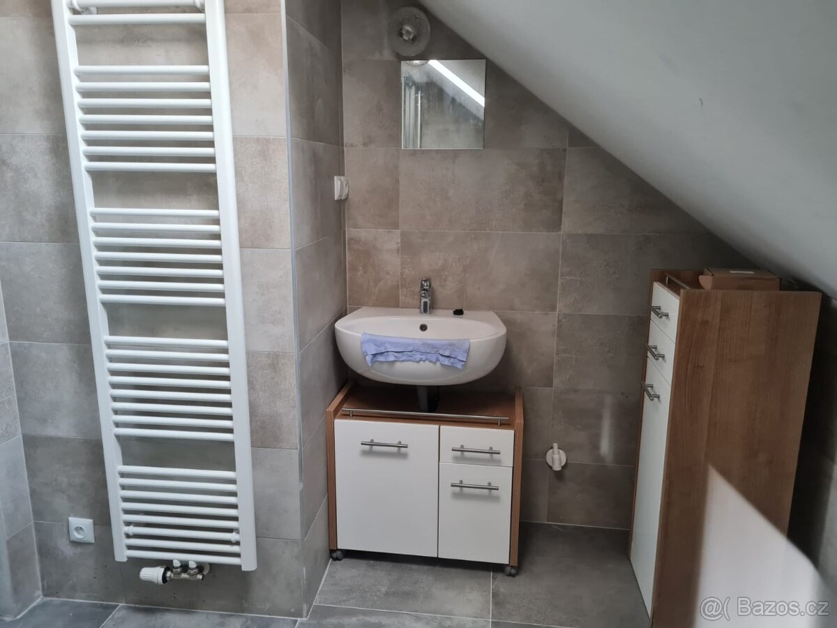 Pronájem bytů České Velenice. - 2