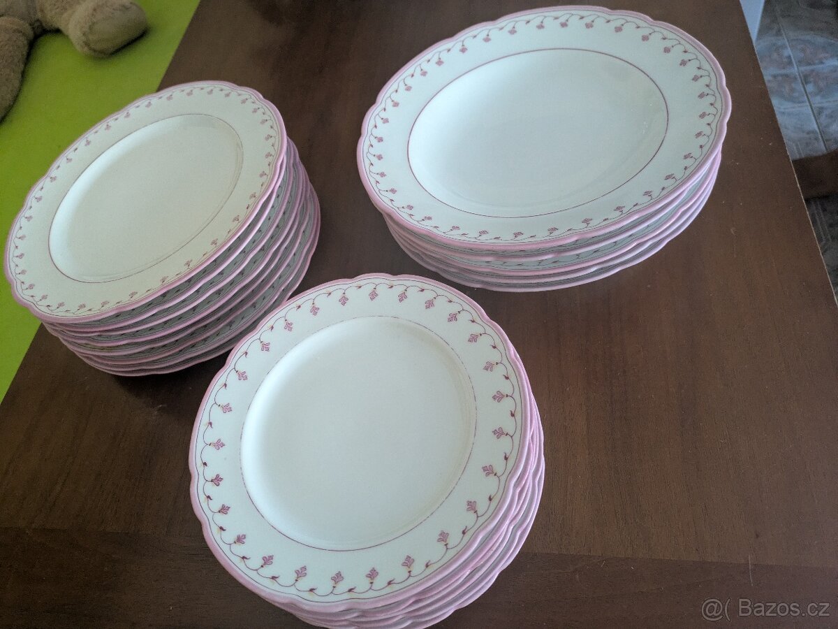 Porcelánový jídelní servis - 2