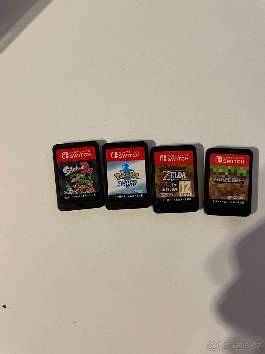 🕹️ Nintendo Switch Set: 4 Hry + ovladače - 2