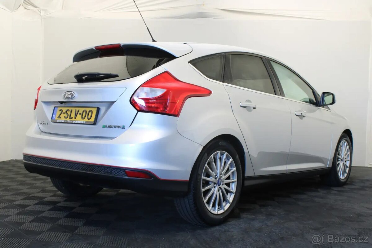 FORD FOCUS TITANIUM ELEKTRO 2013 TOP - 2