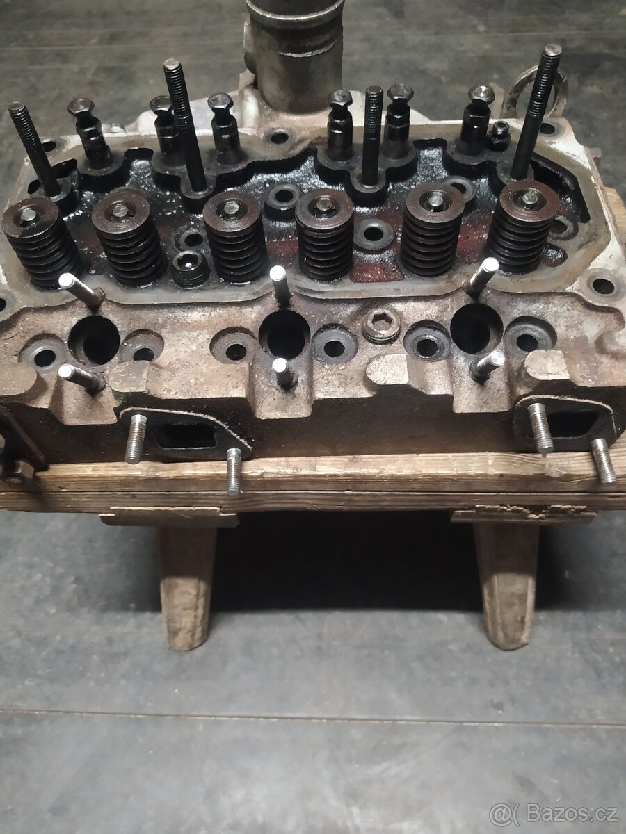 Díly Perkins D 2500 - 2