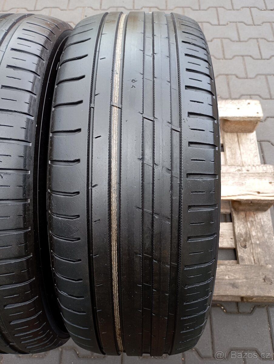 235/55/19 letní pneu nokian - 2
