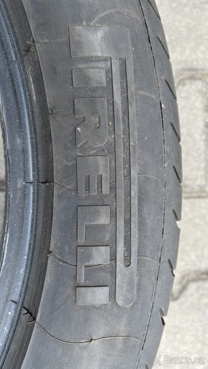 Letní pneu PIRELLI P ZERO MO 235x50 R19 99W - 999 Kč/2 ks - 2