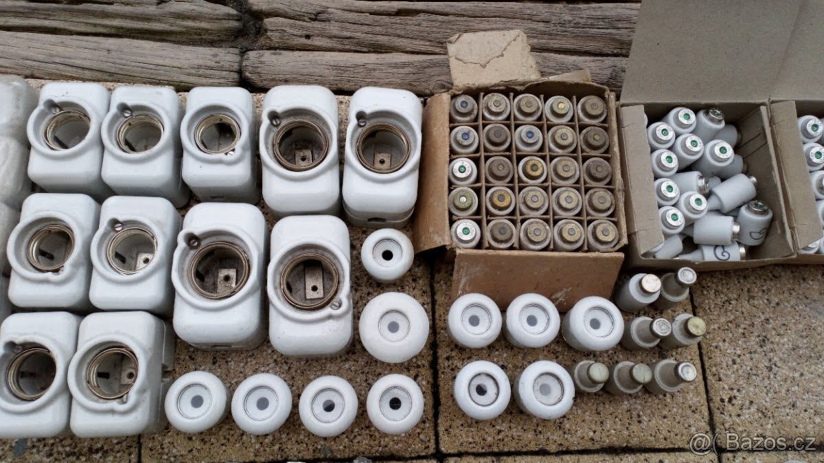 Porcelánové pojistkové držáky, pojistky a vložky - 2