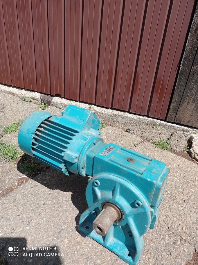 převodovka s motorem - 2