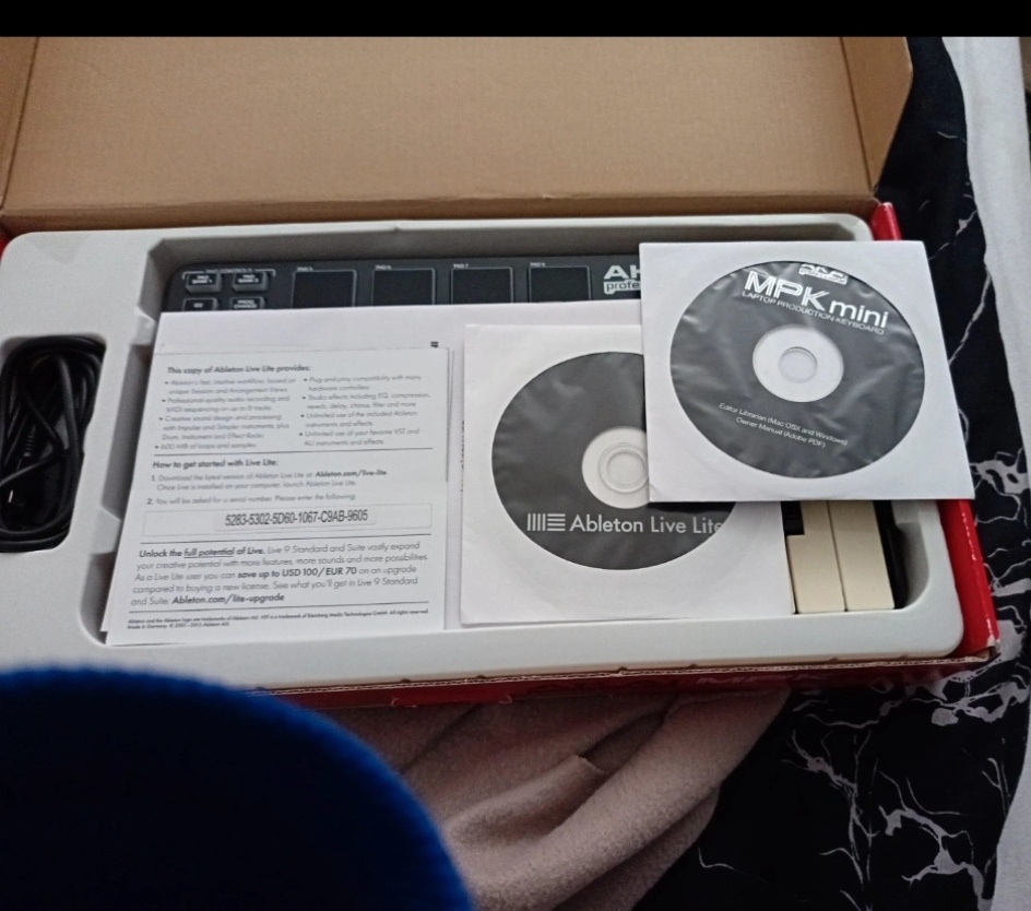 Akai mini kontrolér - 2