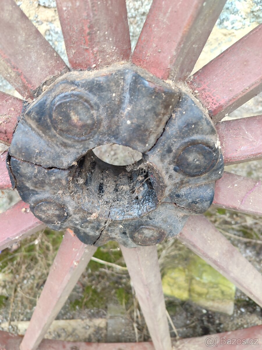 Dřevěné loukoťové kolo - 2