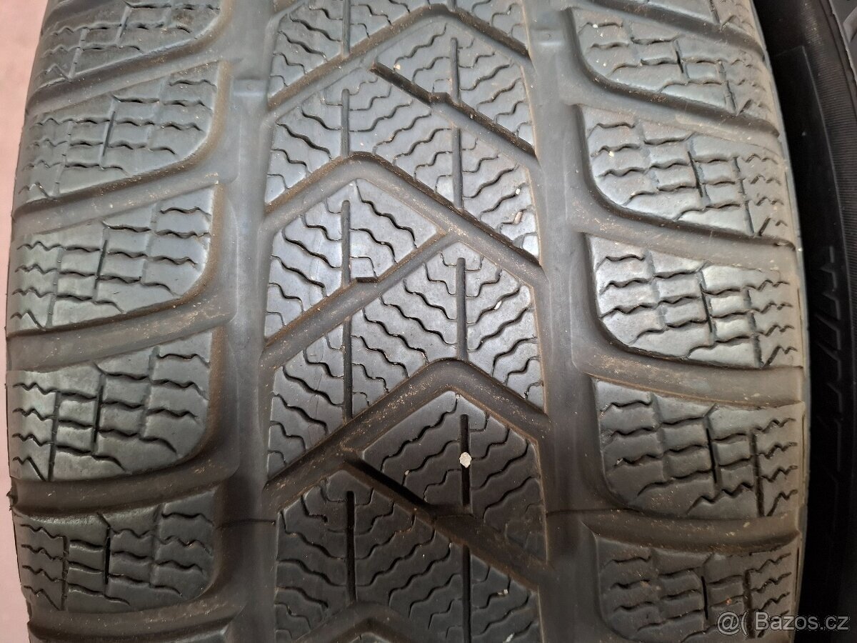 235/55/17 Pirelli Zimní 6 mm - 2