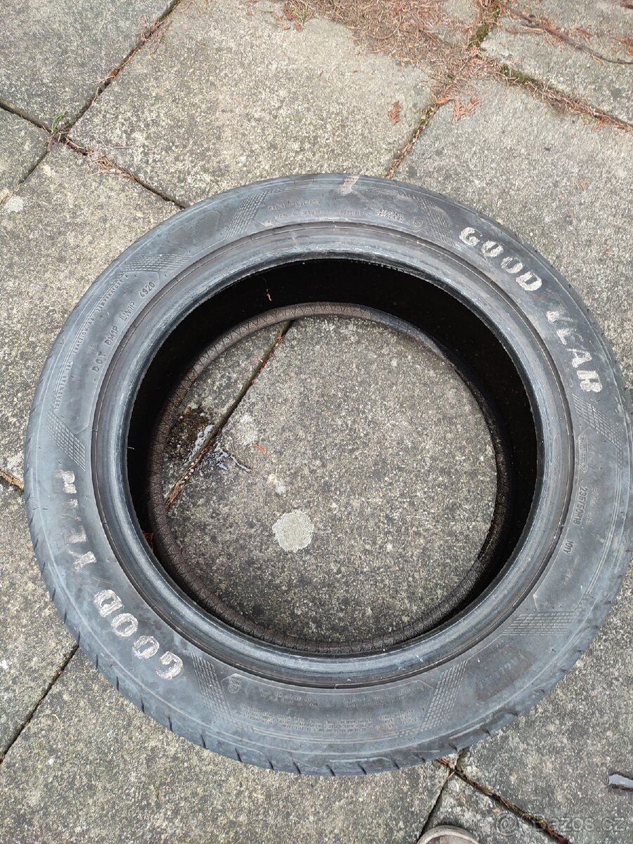 2x letní Goodyear 235/50/18 - 2