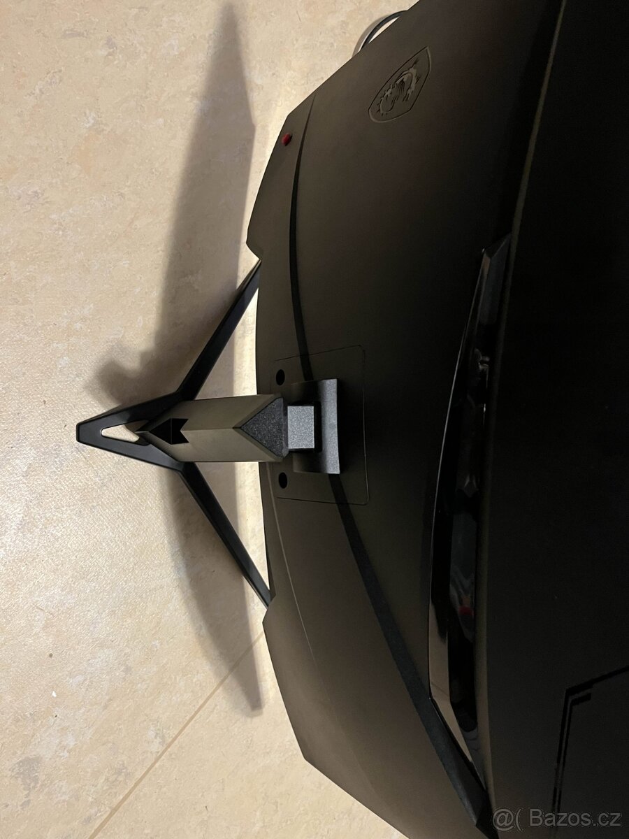 Herní monitor MSI G273CQ - 2