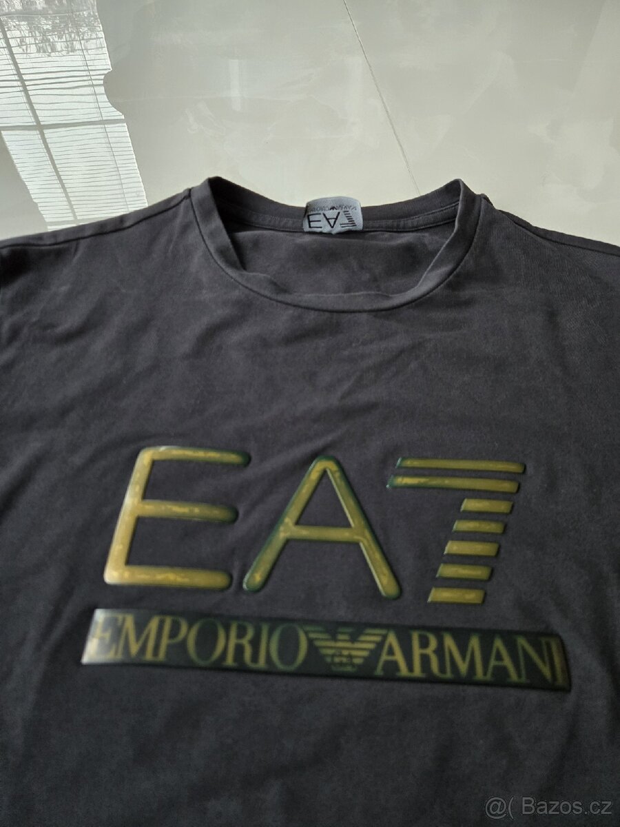 Armani 53 cm přes hrudník - 2