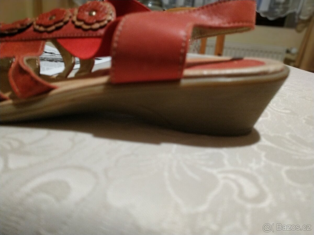 Dámské letní boty Lasocki vel. 41 - 2