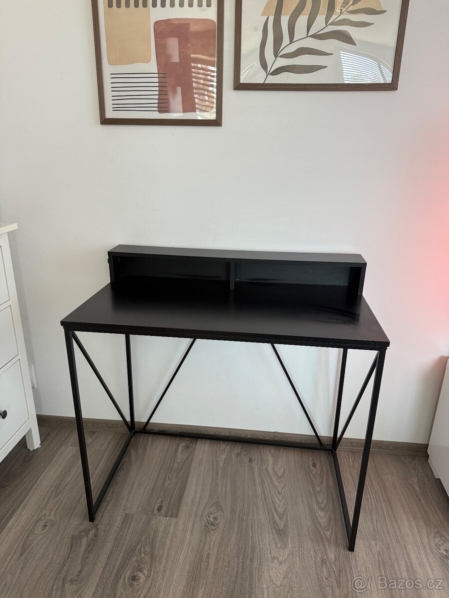Pracovní stůl - 2