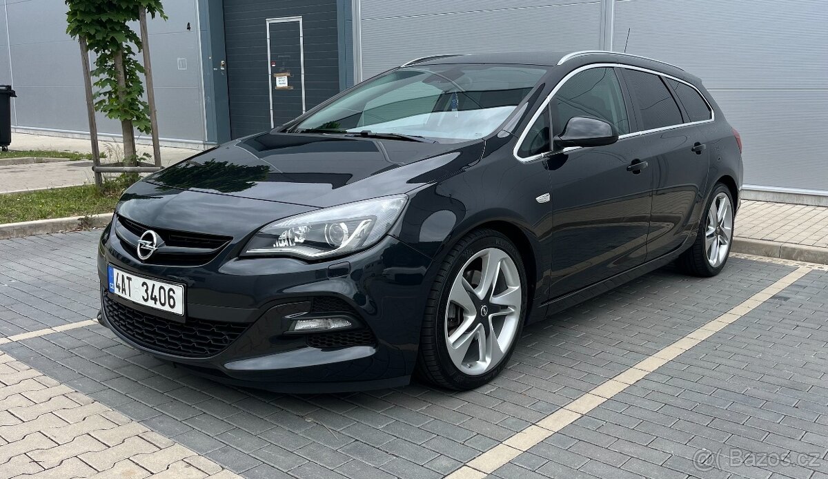 Opel Astra J Biturbo 1 majitel - 2