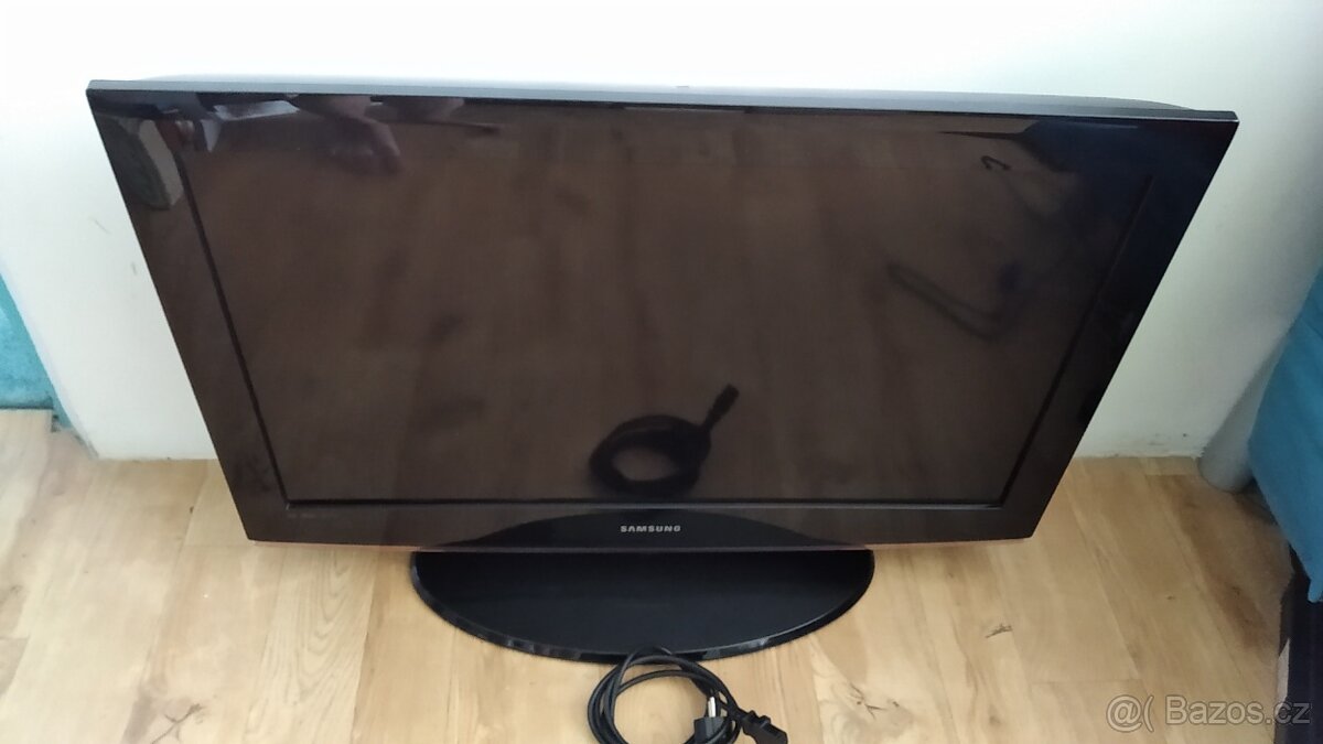 Tv 32" Samsung LE32B450 (82cm) - 2