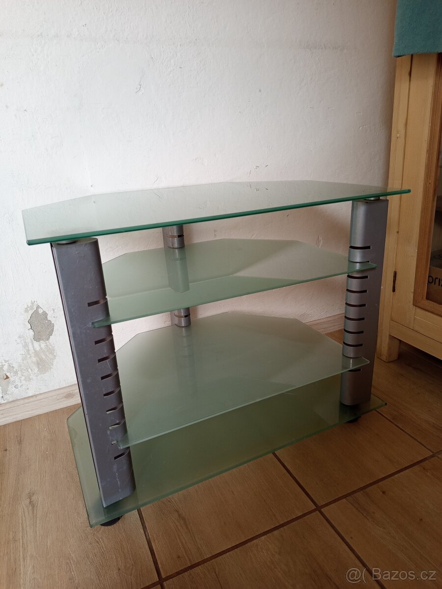 TV stolek skleněný - 2