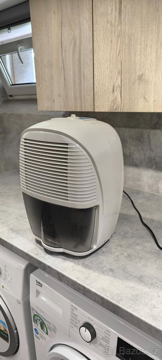 Odvhlčovač vzduchu DeLonghi - 2
