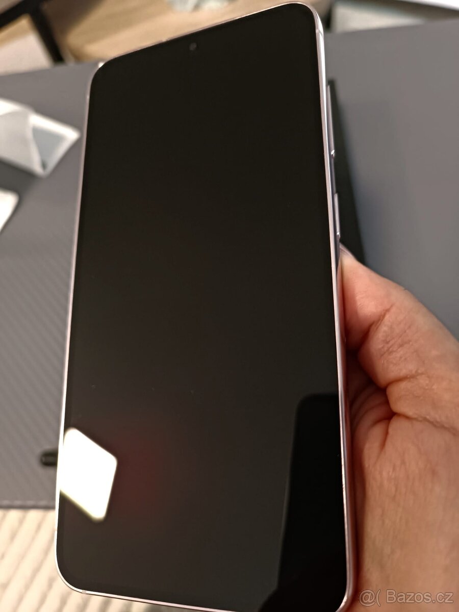 Samsung Galaxy S23 - 2