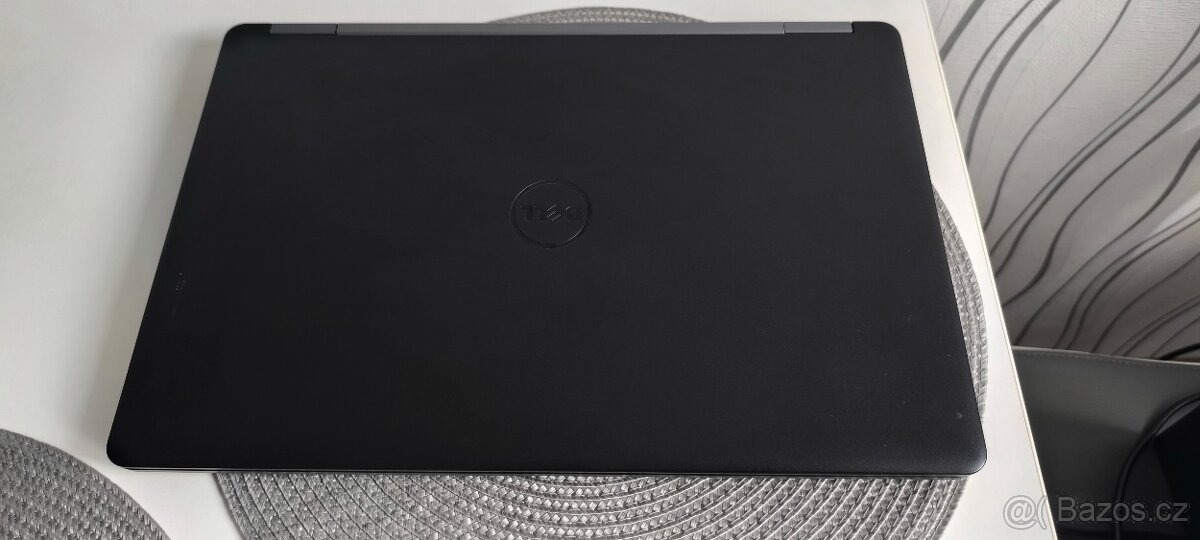 DELL E5570 Intel-core i7 6gen.,2x grafika - 2
