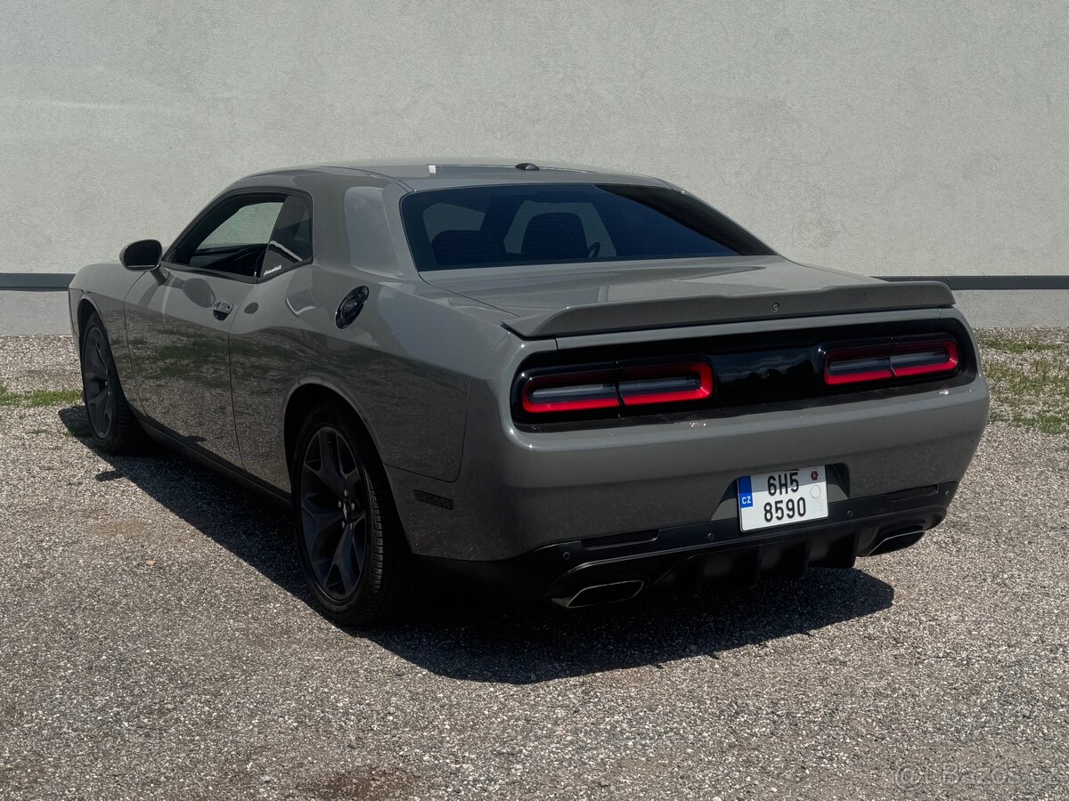 DODGE CHALLENGER - 2