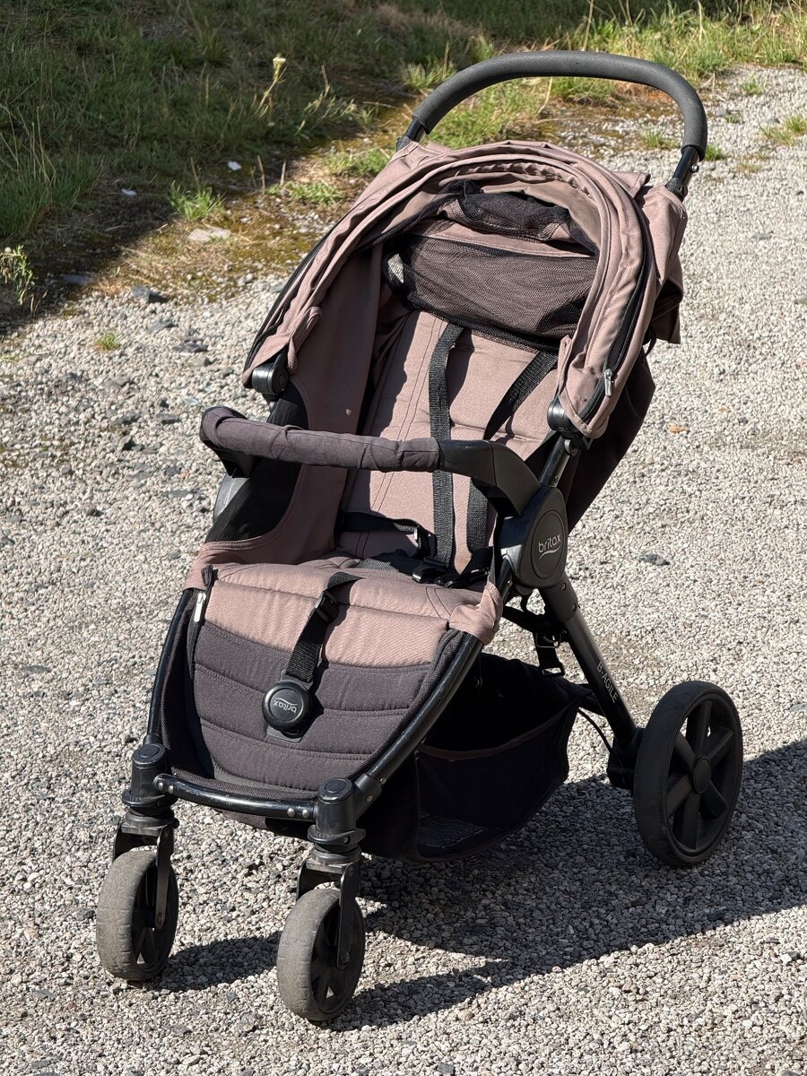 Britax B-Agile 4 s příslušenstvím - 2