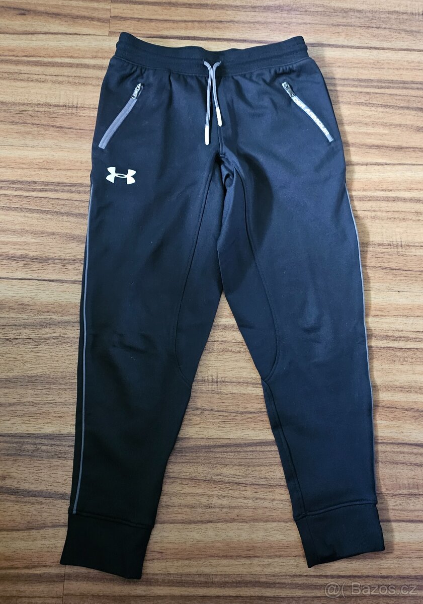 Dětské tepláky UnderArmour vel. YSM - 2
