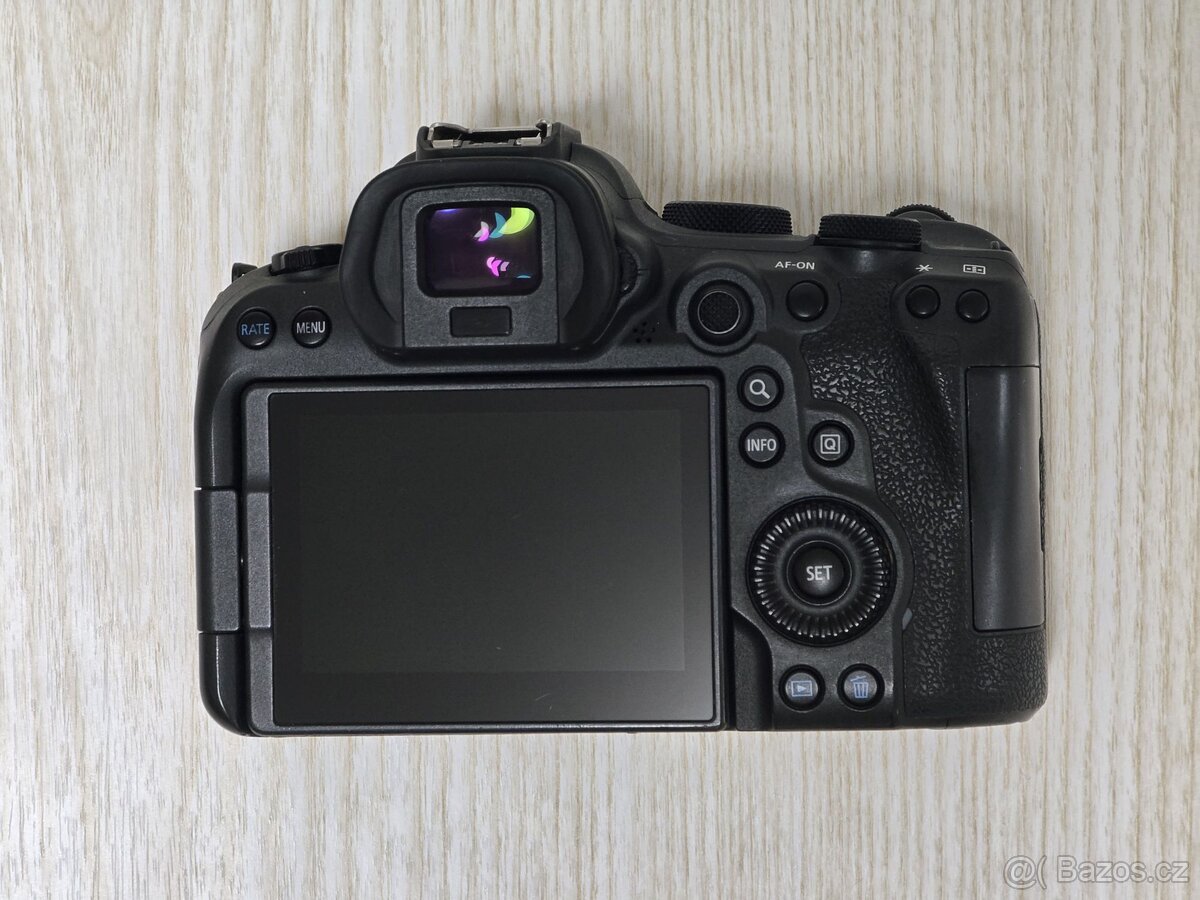 Canon EOS R6 Mark II - 2