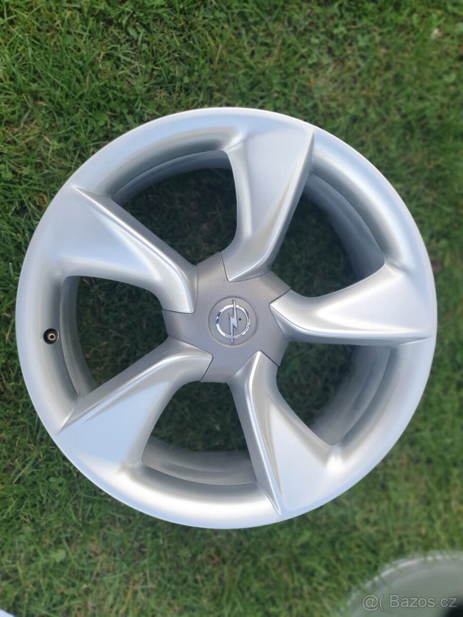 ALU KOLA OPEL..5X115..R19 - 2