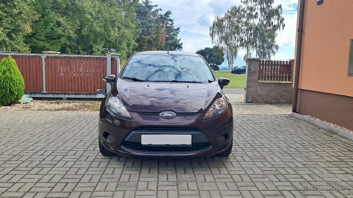 Ford Fiesta, 1.25i / najeto 85 000 km 1.MAJITEL ČR - 2