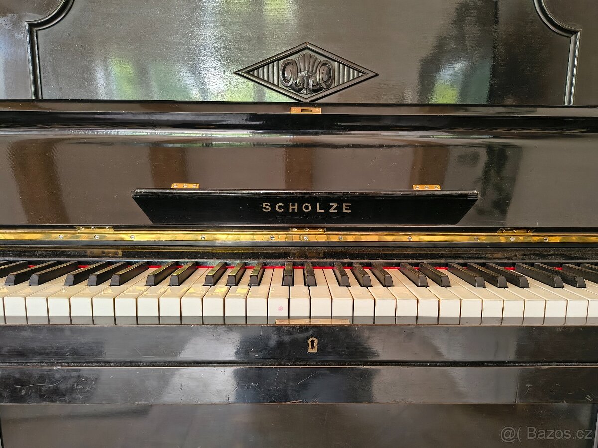 Klavír Scholze - 2