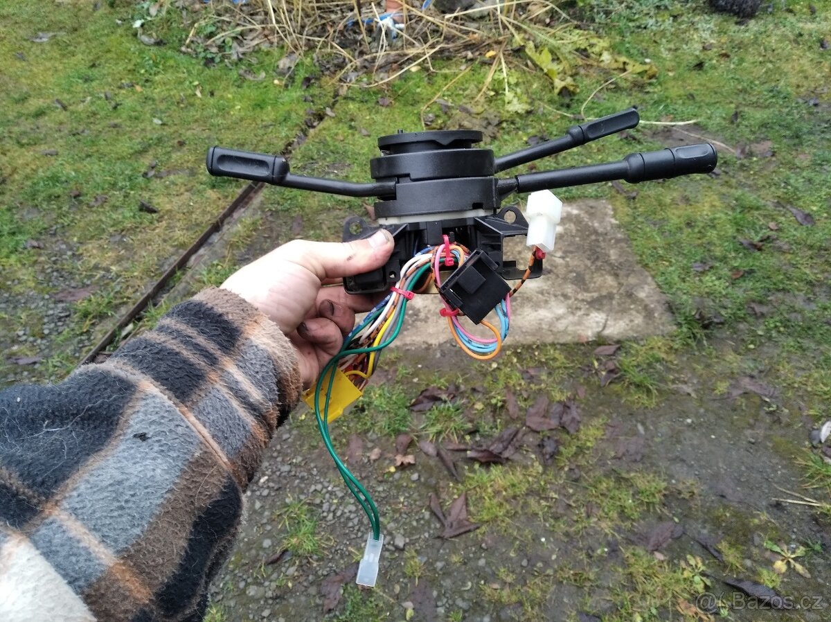 Světla a lukas/ přepínač světel - 2