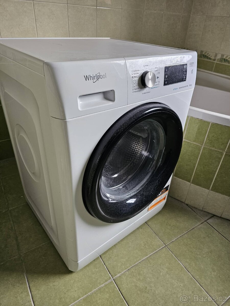Parní invertorová pračka Whirlpool 8kg - 2 letá - 2