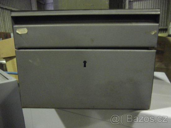 Registračka, kartotéka, kovová dílenská skříňka za 200 kč - 2