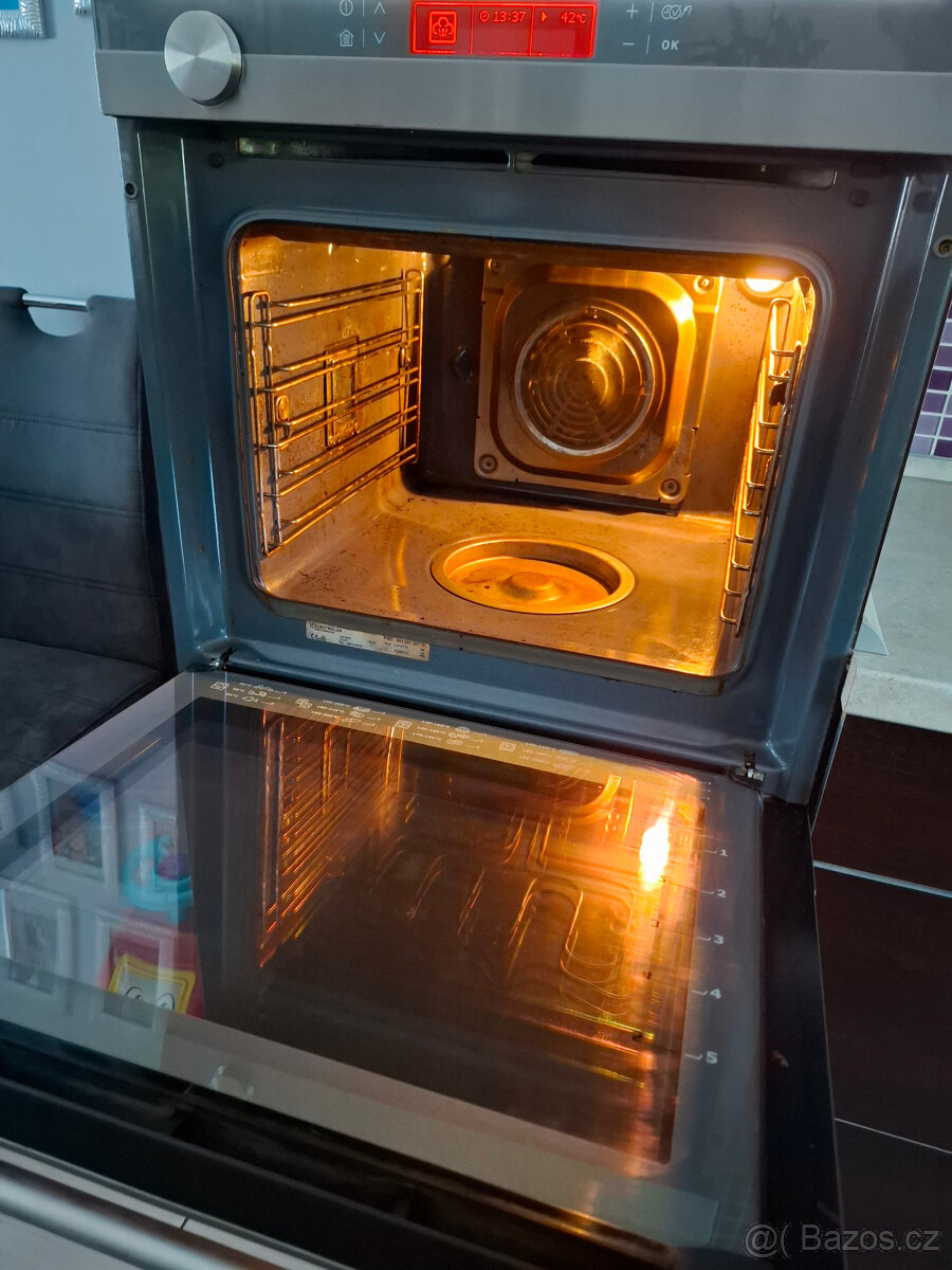 Vestavná parní trouba Electrolux - 2