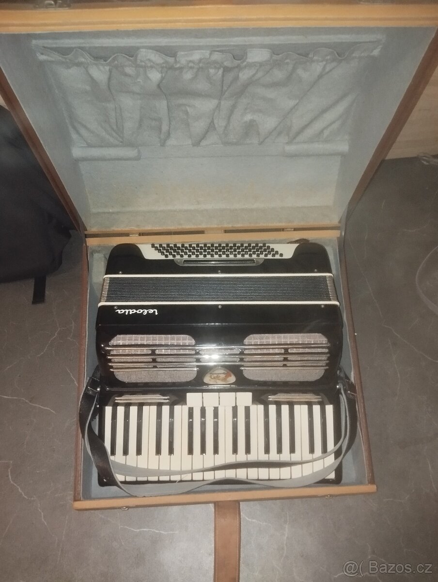 Harmonika akordeon - 2