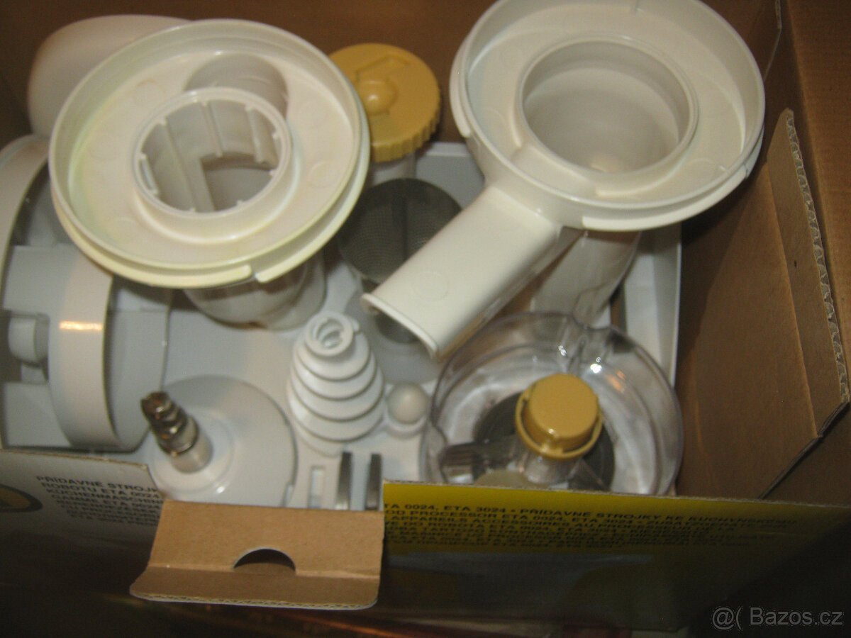 Prodám kuchynský robot mixér ETA Praktik-3024-TOP výbavě. - 2