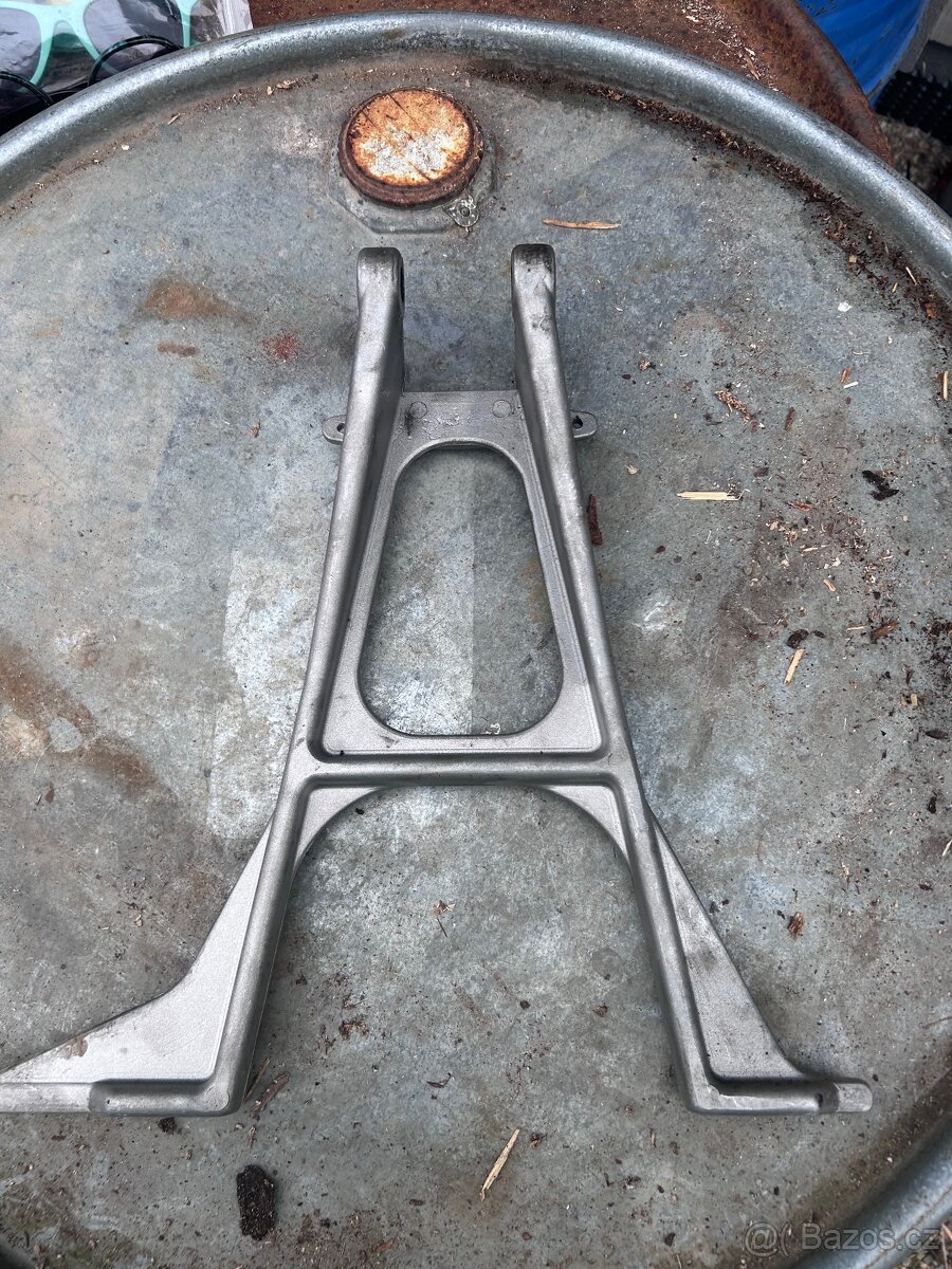 Nový ulozenkovy/ stojan Jawa/Čz - 2