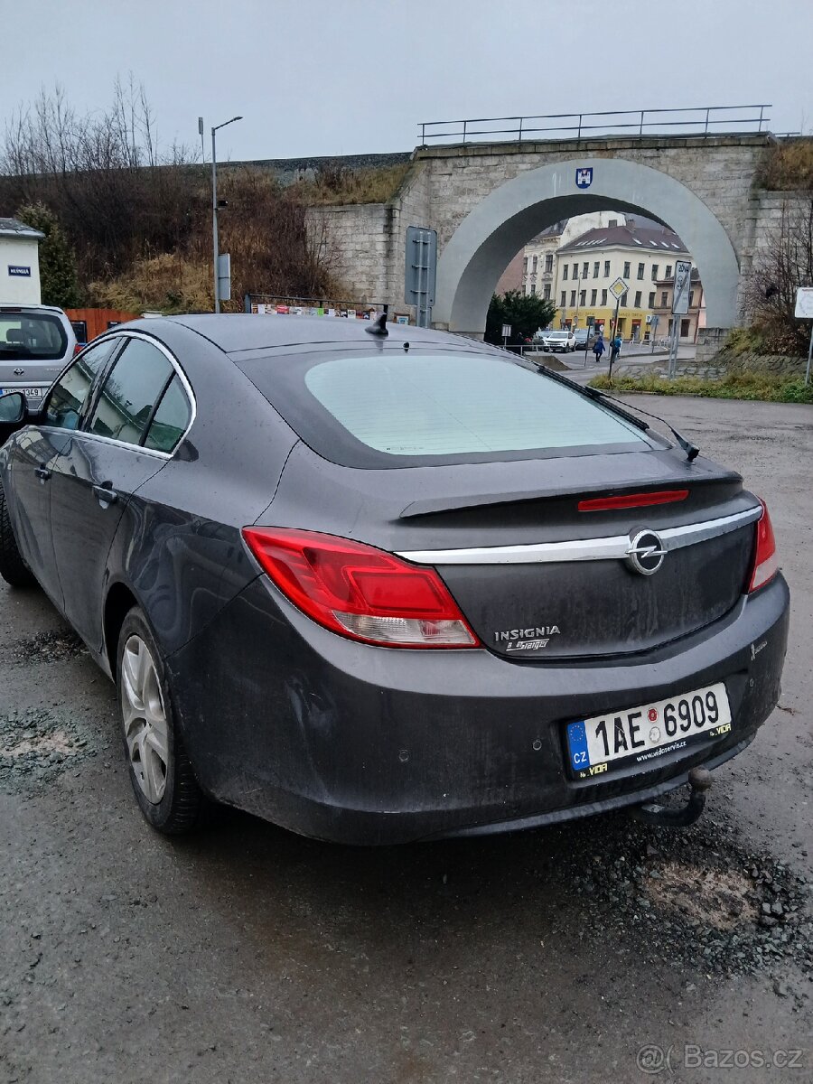 OPEL ISIGNIA 1.8 BENZIN - 2