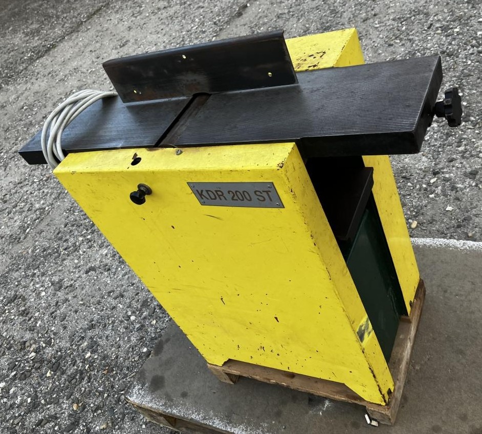 srovnávačka s protahem 210 mm KDR 200 ST - 2
