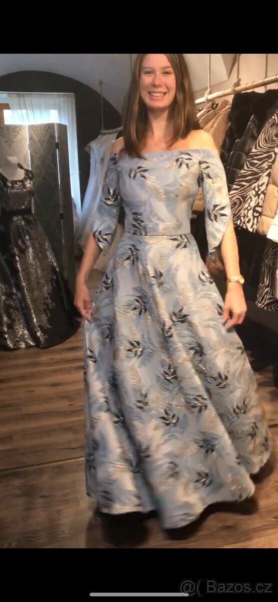 Brokátové šaty světle modré se zlatou - 2