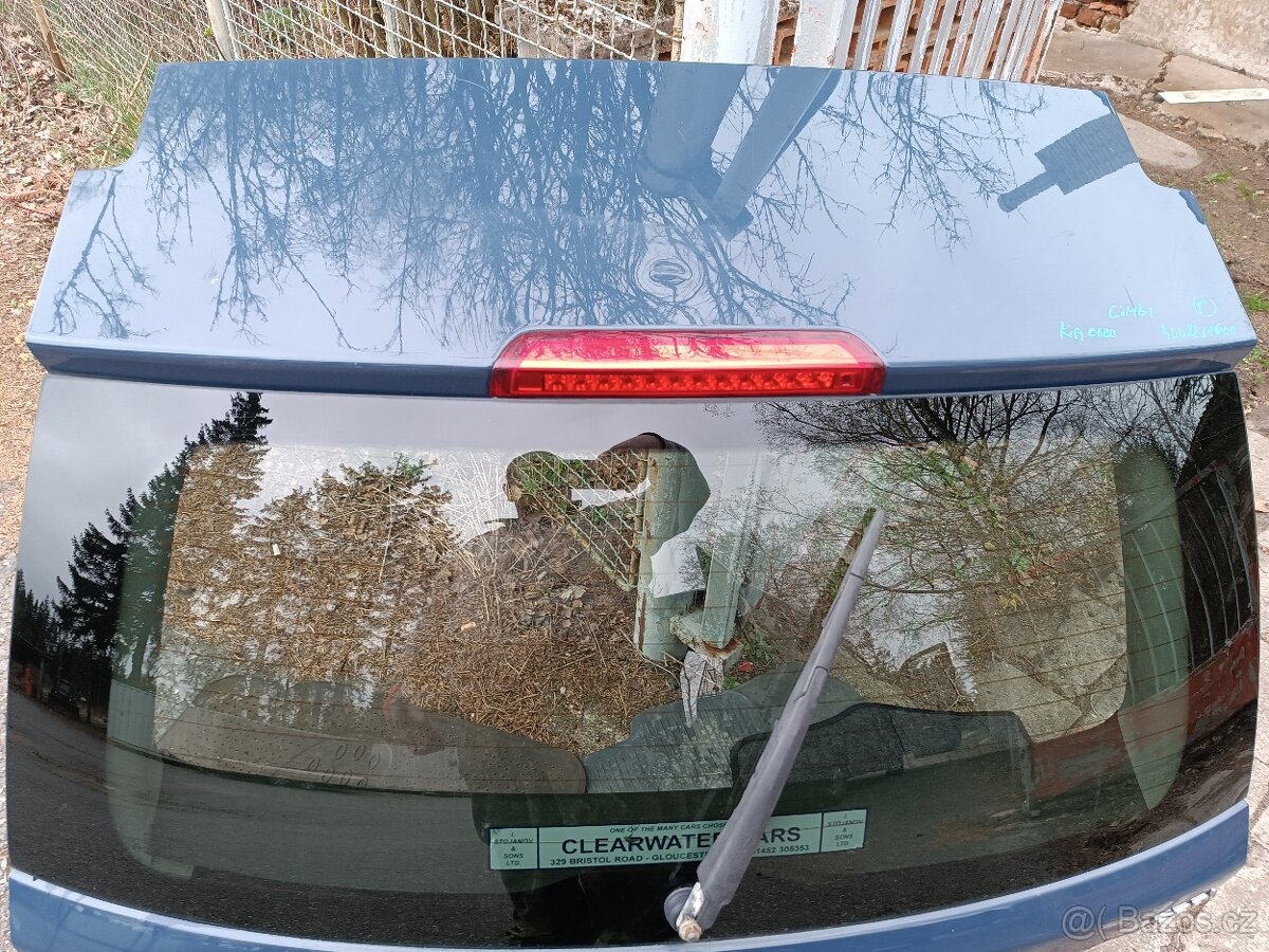 Kia Ceed combi facelift - víko kufru , páté dveře - 2